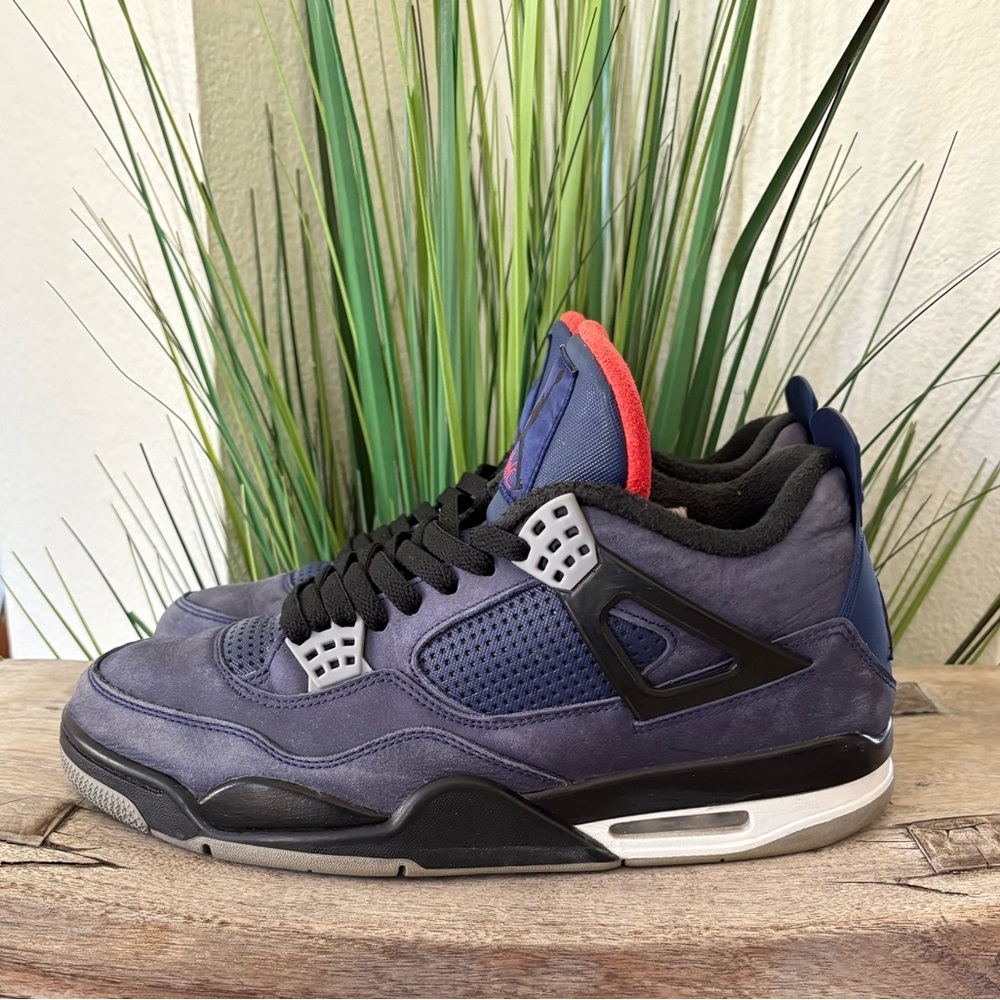 Jordan 4 Retro Winter Loyal Blue Sneakers